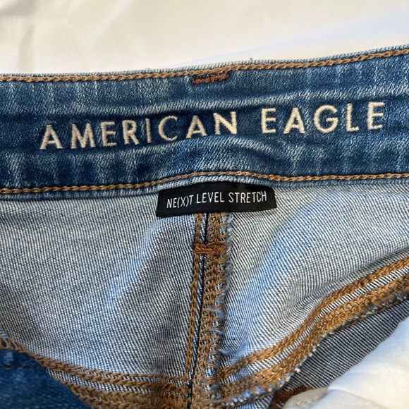 American Eagle high rise shortie denim jeans size 8 - Picture 5 of 5